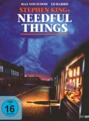 Amazon.de: Stephen Kings Needful Things-In einer kleinen Stadt [Mediabook] (exklusiv bei Amazon.de) [Blu-ray] für 21,60€ + VSK