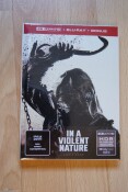 [Review] In a violent nature – 3-Disc Limited Collector´s Edition im Mediabook (UHD Blu-ray + Blu-ray + Bonus Blu-ray)